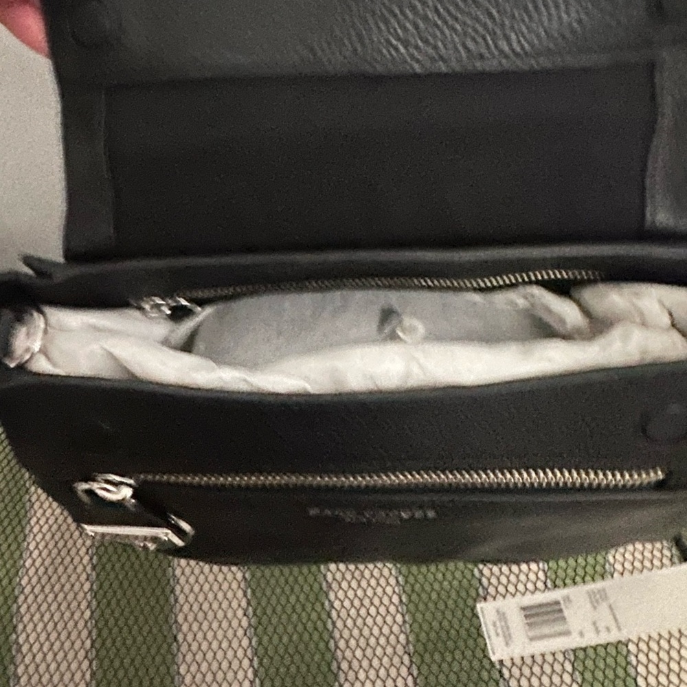 Marc Jacobs Black Leather Bag with Silver Detail - Picture 5 of 7